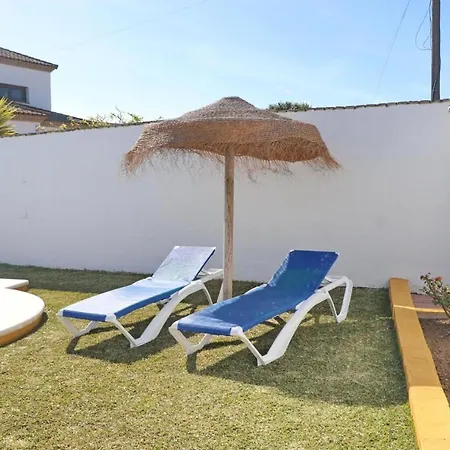 Chalet Flor كونيل ذي لا فرونتيرا